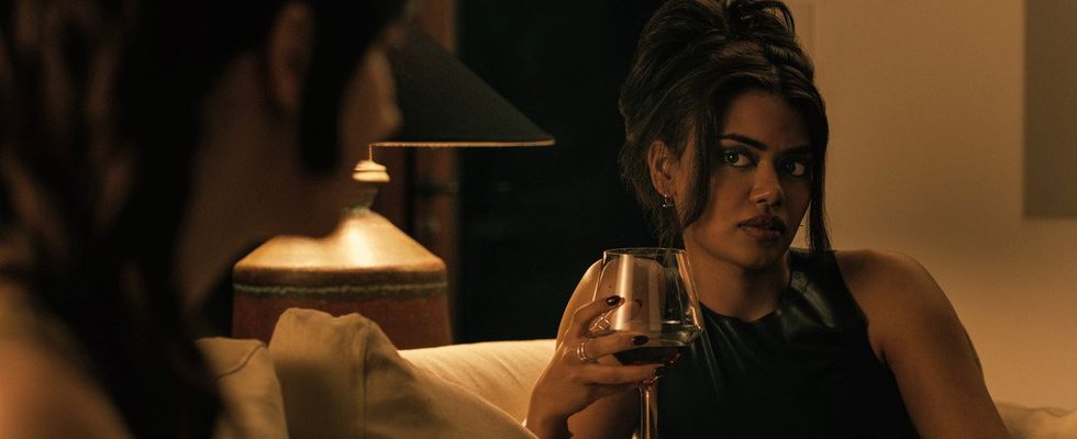 Sophie Thatcher as Iris and Megan Suri as Kat