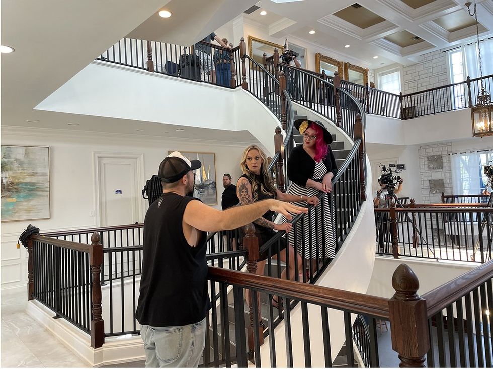 Stormy Daniels and Rachel Shatto behind the scenes of For the Love of DILFs