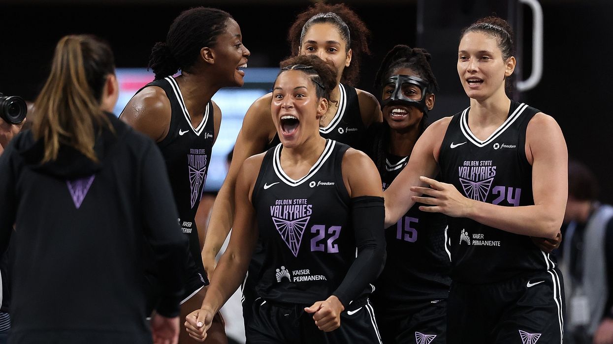 The Golden State Valkyries celebrating