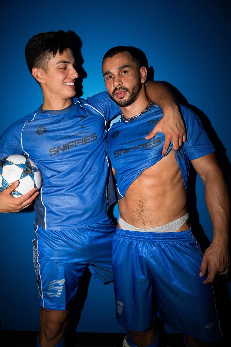 \u200bSniffies Team Player Capsule