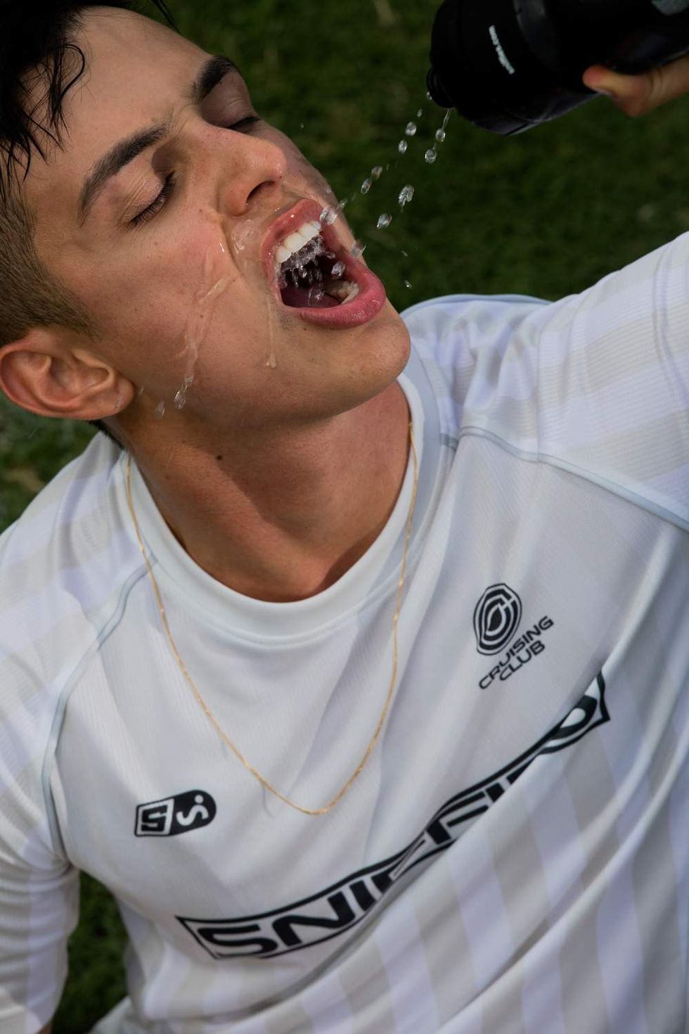 \u200bSniffies Team Player Capsule