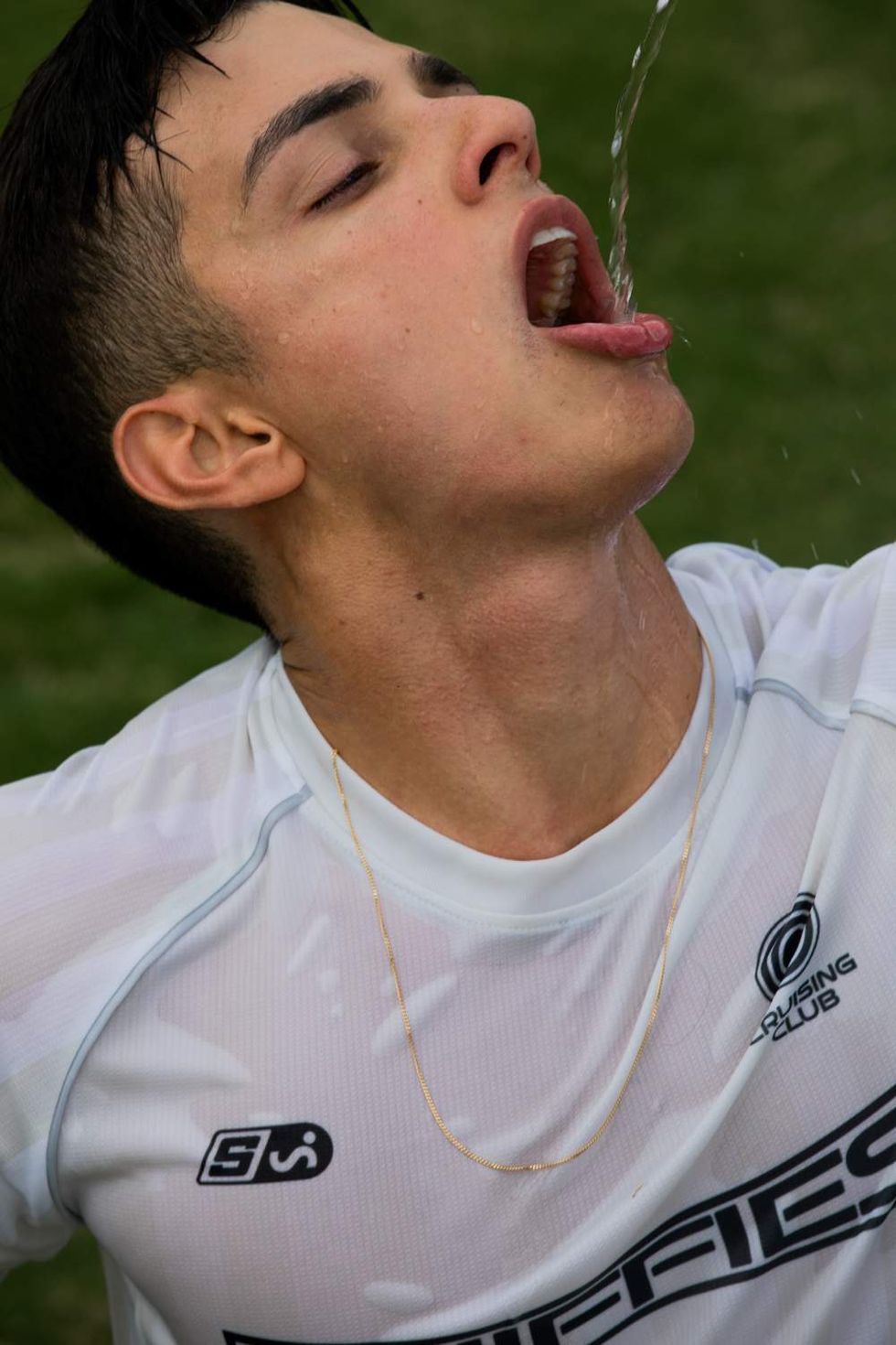 \u200bSniffies Team Player Capsule