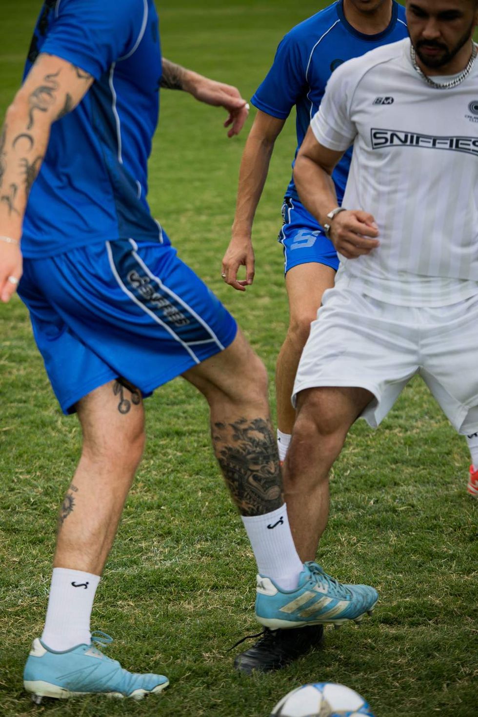 \u200bSniffies Team Player Capsule