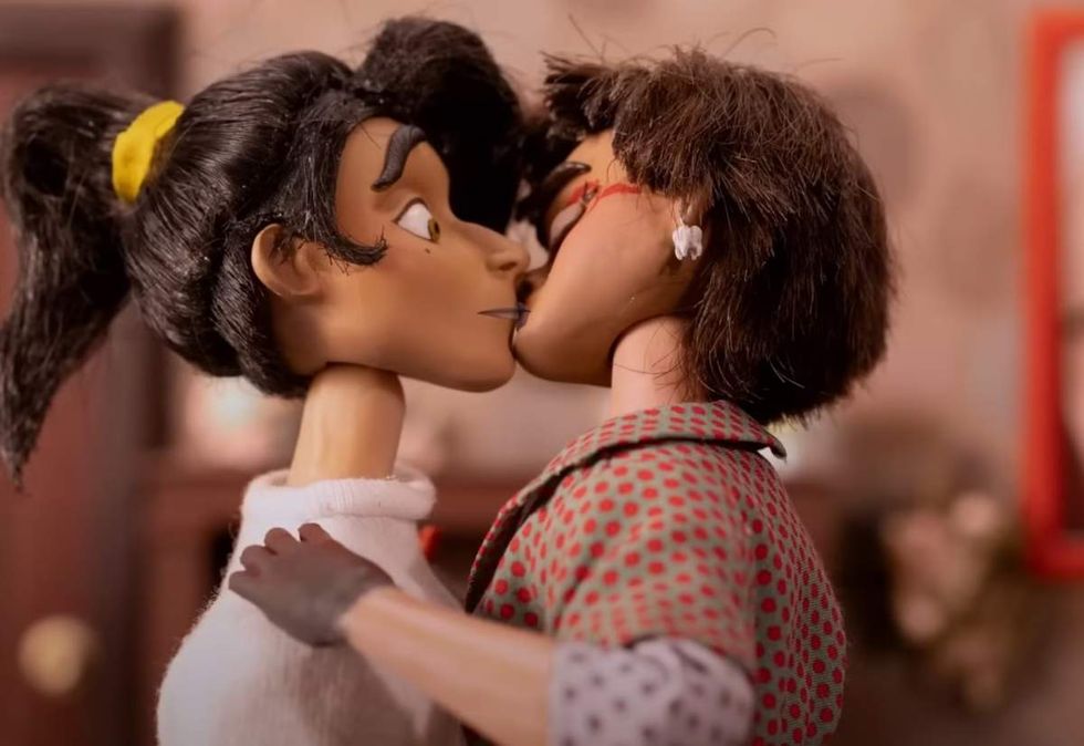 Women Wearing Shoulder Pads