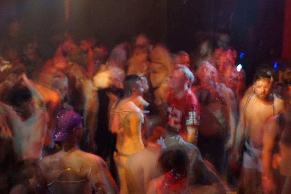 "You can ring my be-e-ell, ring my bell..."