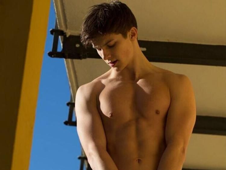 These 12 Red-Hot Instagram Studs Deserve ALL Your Hearts